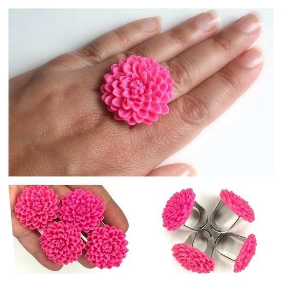 LOT OF 4 Hot Pink Flower Rings Bundle - Adjustable - SOLD AS IS - Picture 1 of 8